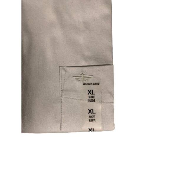 Dockers Mens Button-Down Shirt XL 17/17.5 Light Blue Wrinkle-Free Stain Defender - Picture 9 of 9